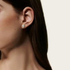 Women John Hardy Studs^Carved Chain Stud Earring, Gold, Diamonds