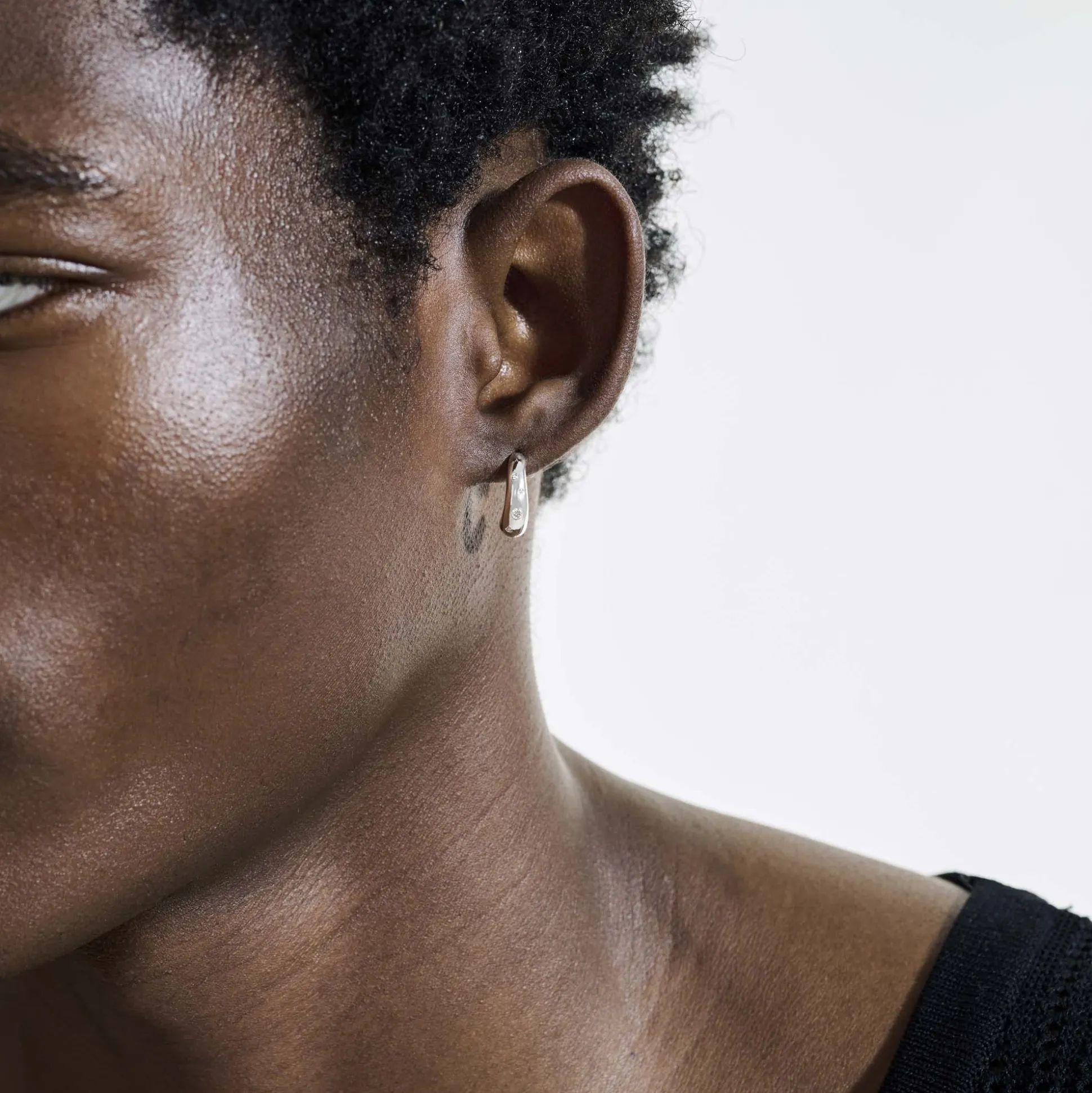 Women John Hardy Statement^Surf J Hoop Earring, Silver, Diamonds, Small